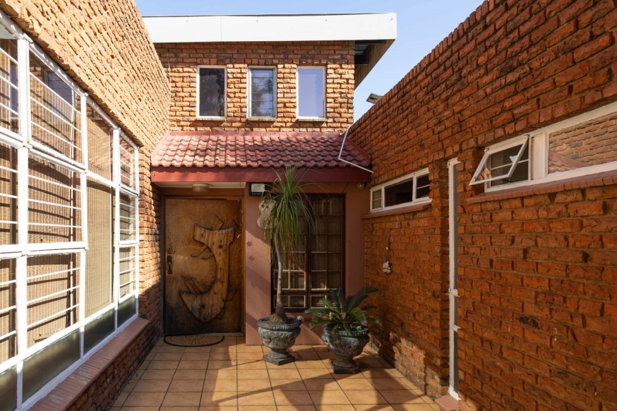 4 Bedroom Property for Sale in Ifafi North West